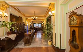 Hotel Tisza és Thermálfürdő