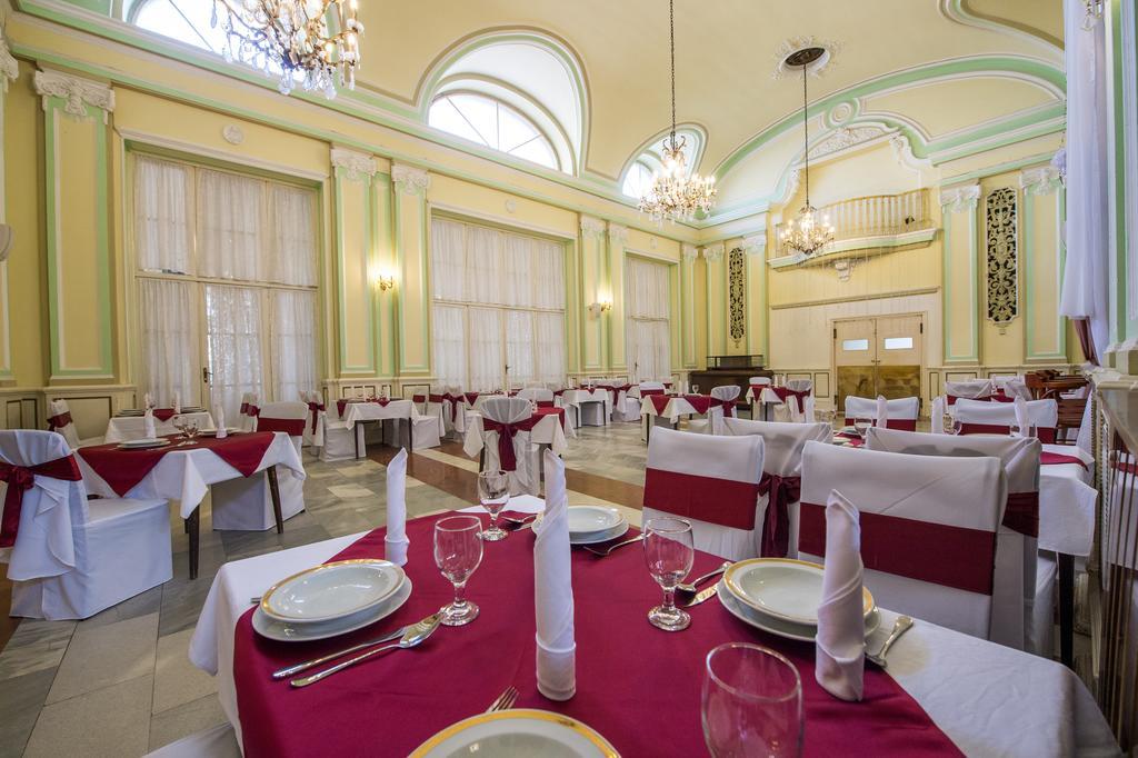 Hotel Tisza és Thermálfürdő Szolnok Exterior foto