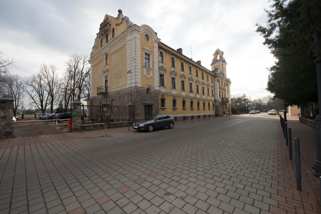 Hotel Tisza és Thermálfürdő Szolnok Exterior foto