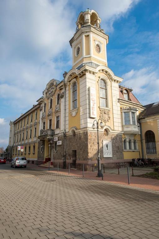 Hotel Tisza és Thermálfürdő Szolnok Exterior foto